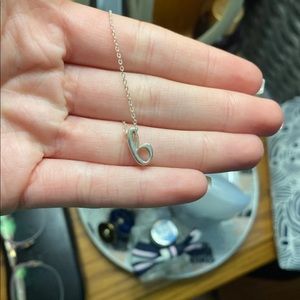 b necklace